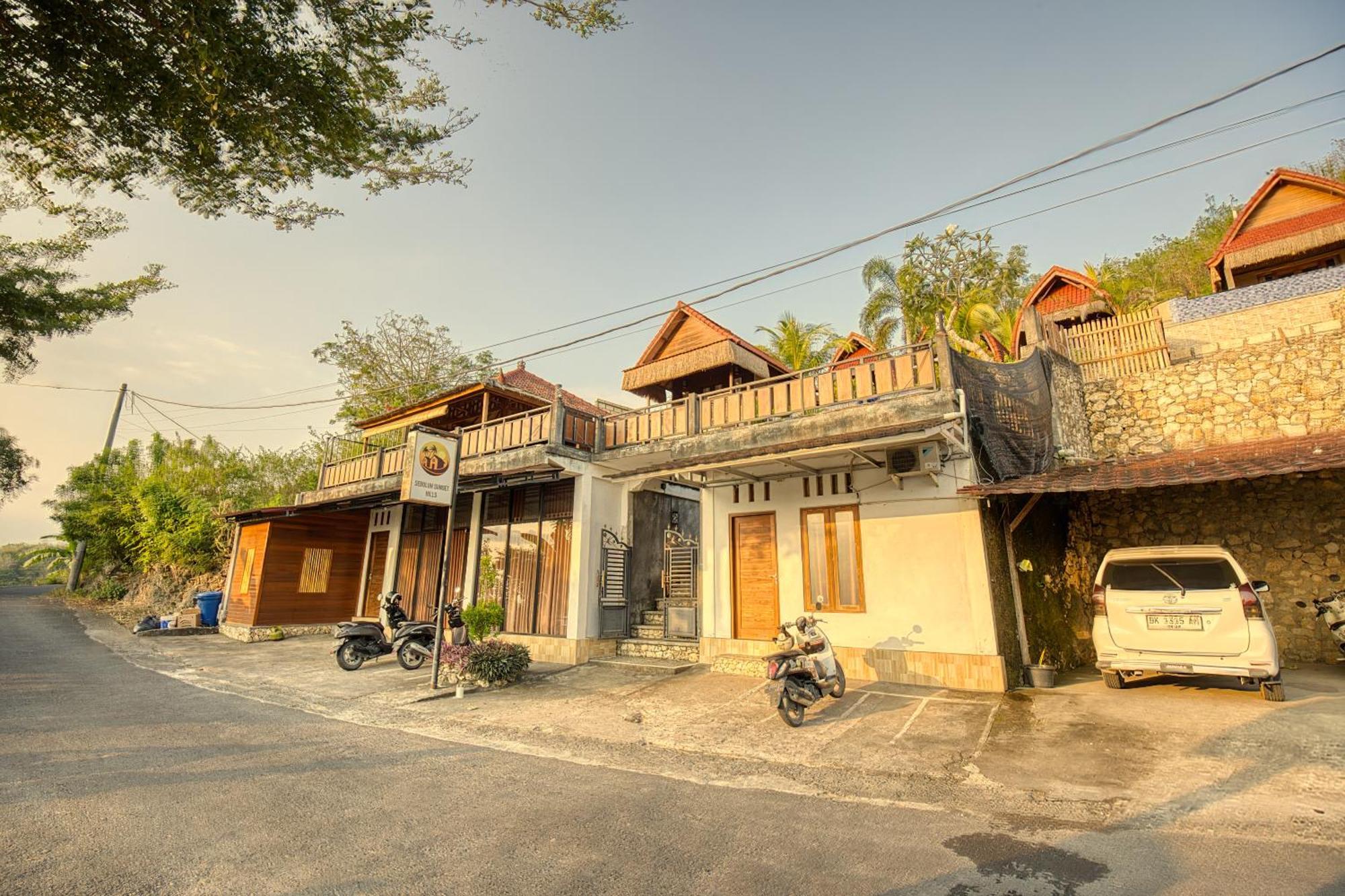 Sebuluh Sunset Hill Hotel Batumadeg Exterior photo